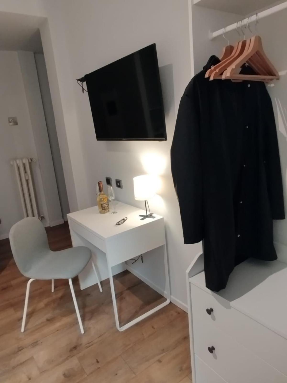 111 Coladirienzo Rooms - By Ad Roma Zewnętrze zdjęcie