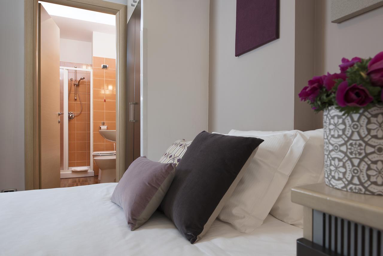111 Coladirienzo Rooms - By Ad Roma Zewnętrze zdjęcie
