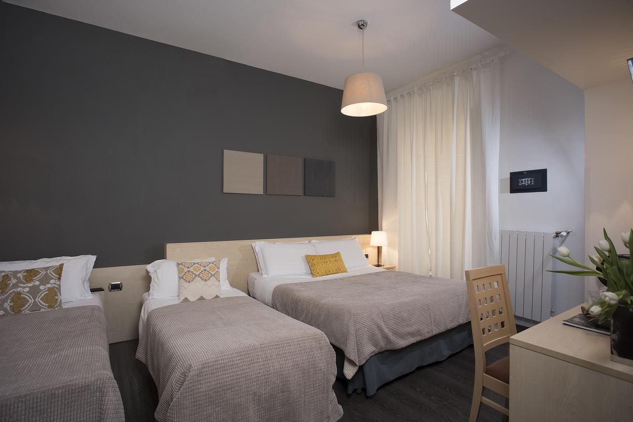 111 Coladirienzo Rooms - By Ad Roma Zewnętrze zdjęcie