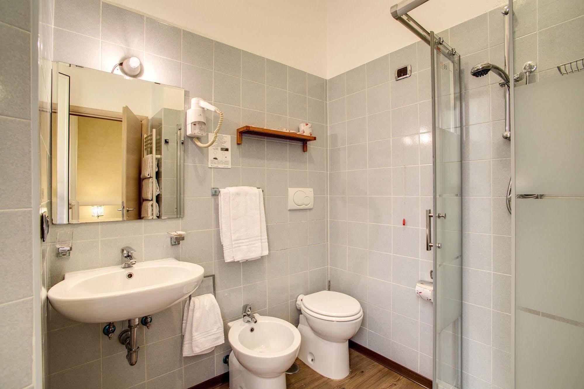 111 Coladirienzo Rooms - By Ad Roma Zewnętrze zdjęcie