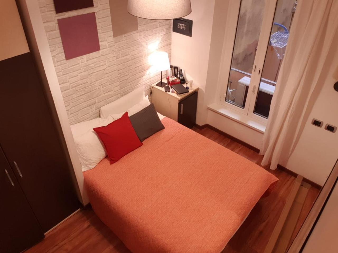 111 Coladirienzo Rooms - By Ad Roma Zewnętrze zdjęcie